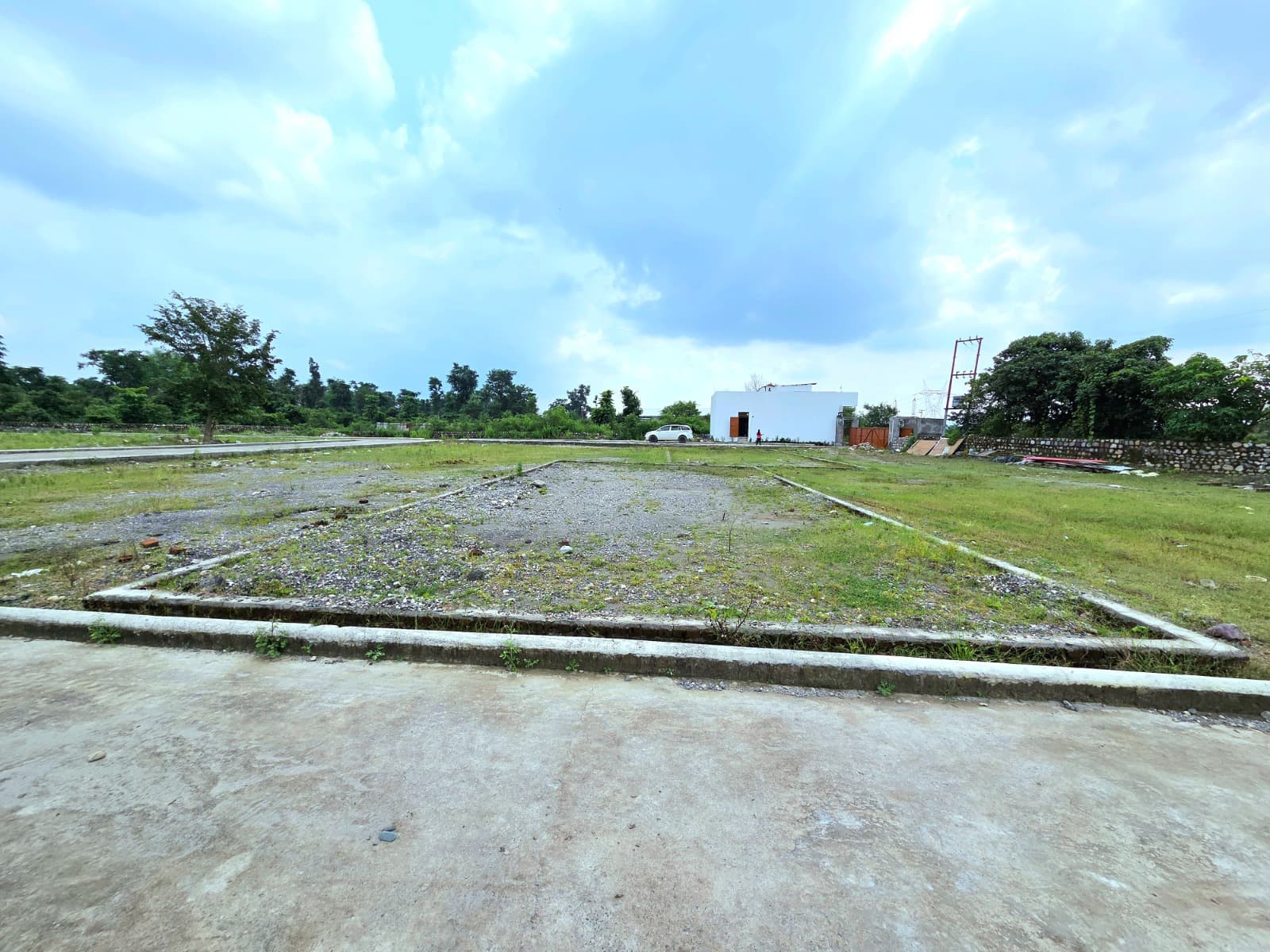 Land for sale in Lal Tappar, Majri Grant, Dehradun